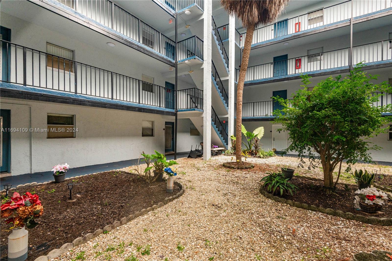 2800 Somerset Dr #115J, Lauderdale Lakes, Florida image 26