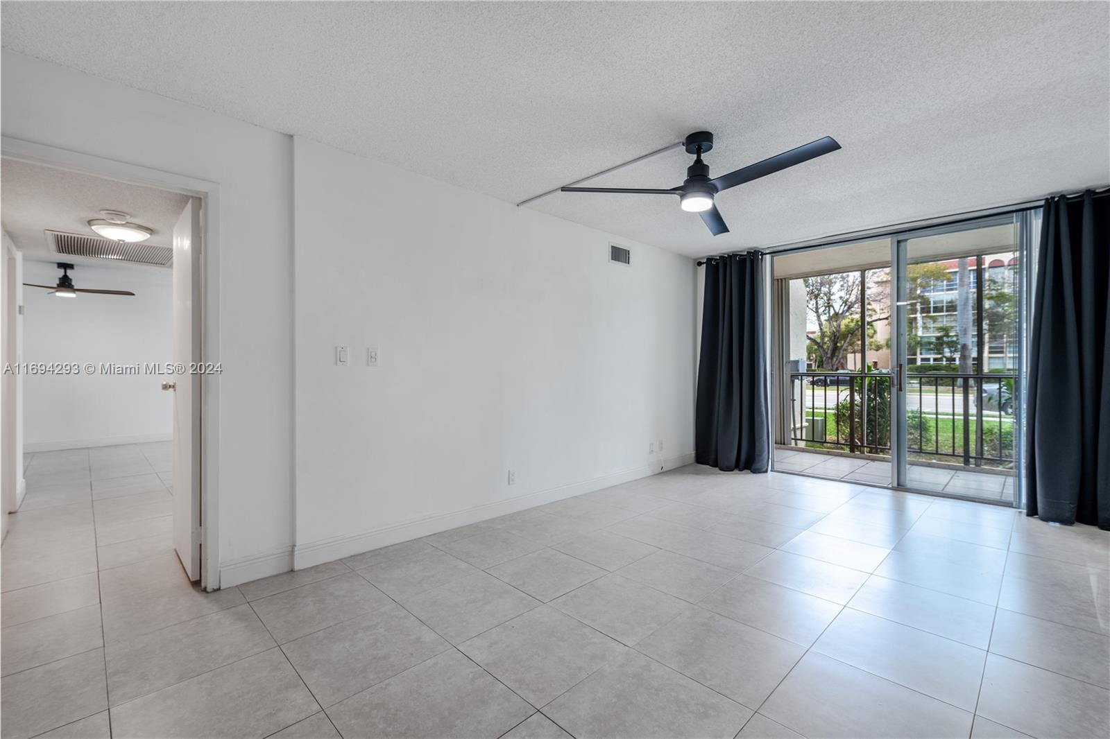 2000 Atlantic Shores Blvd #107, Hallandale Beach, Florida image 19