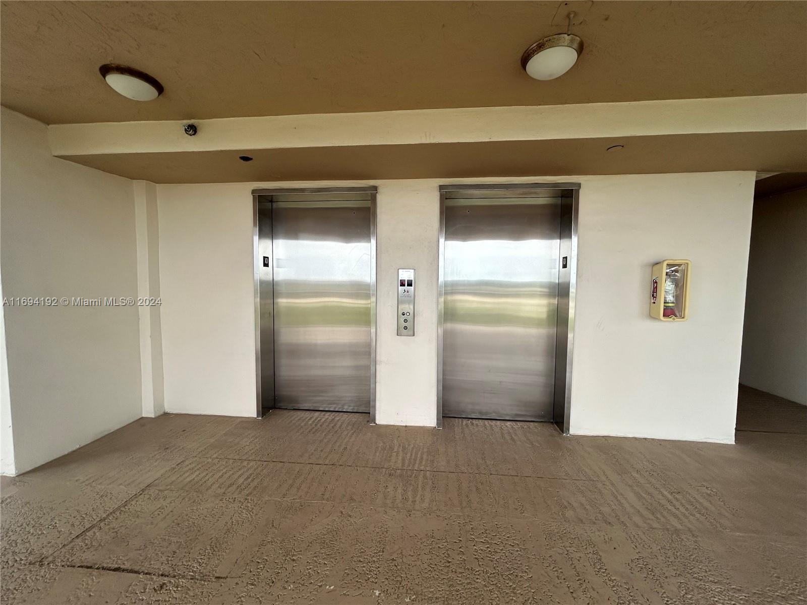 3520 Oaks Way #1010, Pompano Beach, Florida image 24