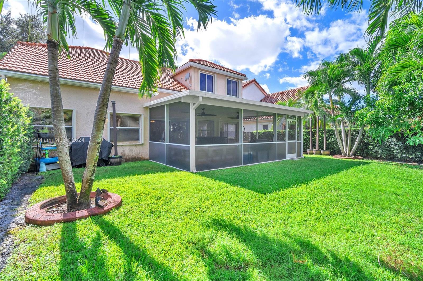 2920 Oak Park Cir, Davie, Florida image 20