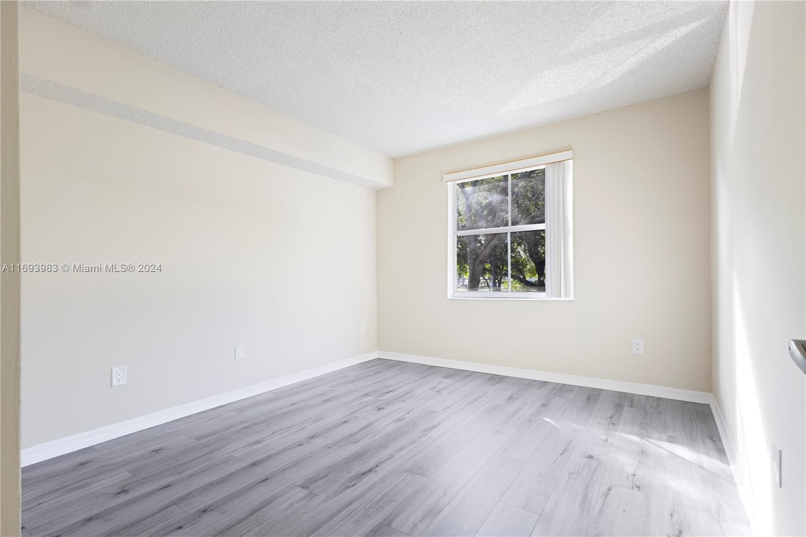 9615 NW 1st Ct #10-204, Pembroke Pines, Florida image 15