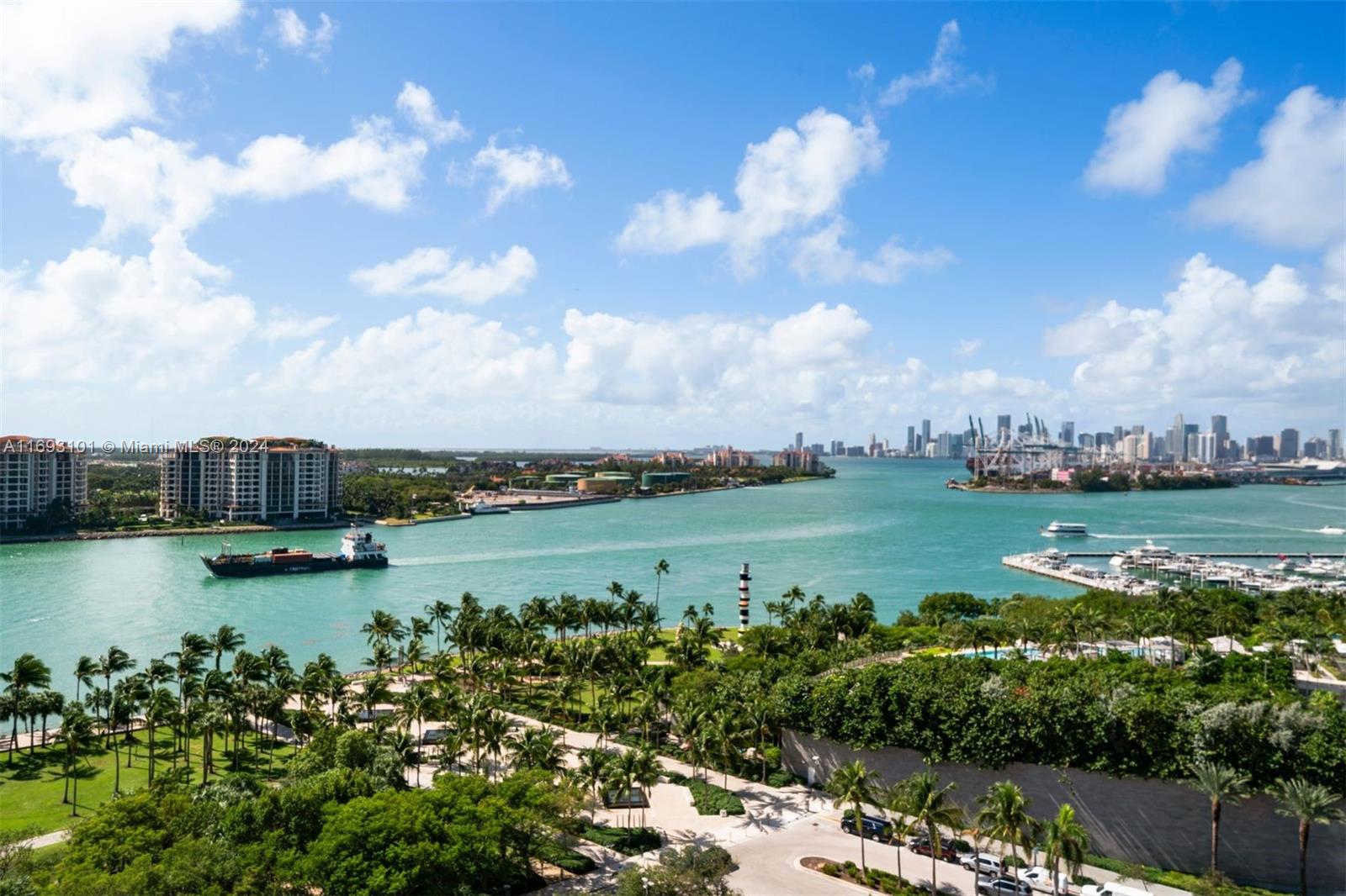 300 S Pointe Dr #1501, Miami Beach FL 33139