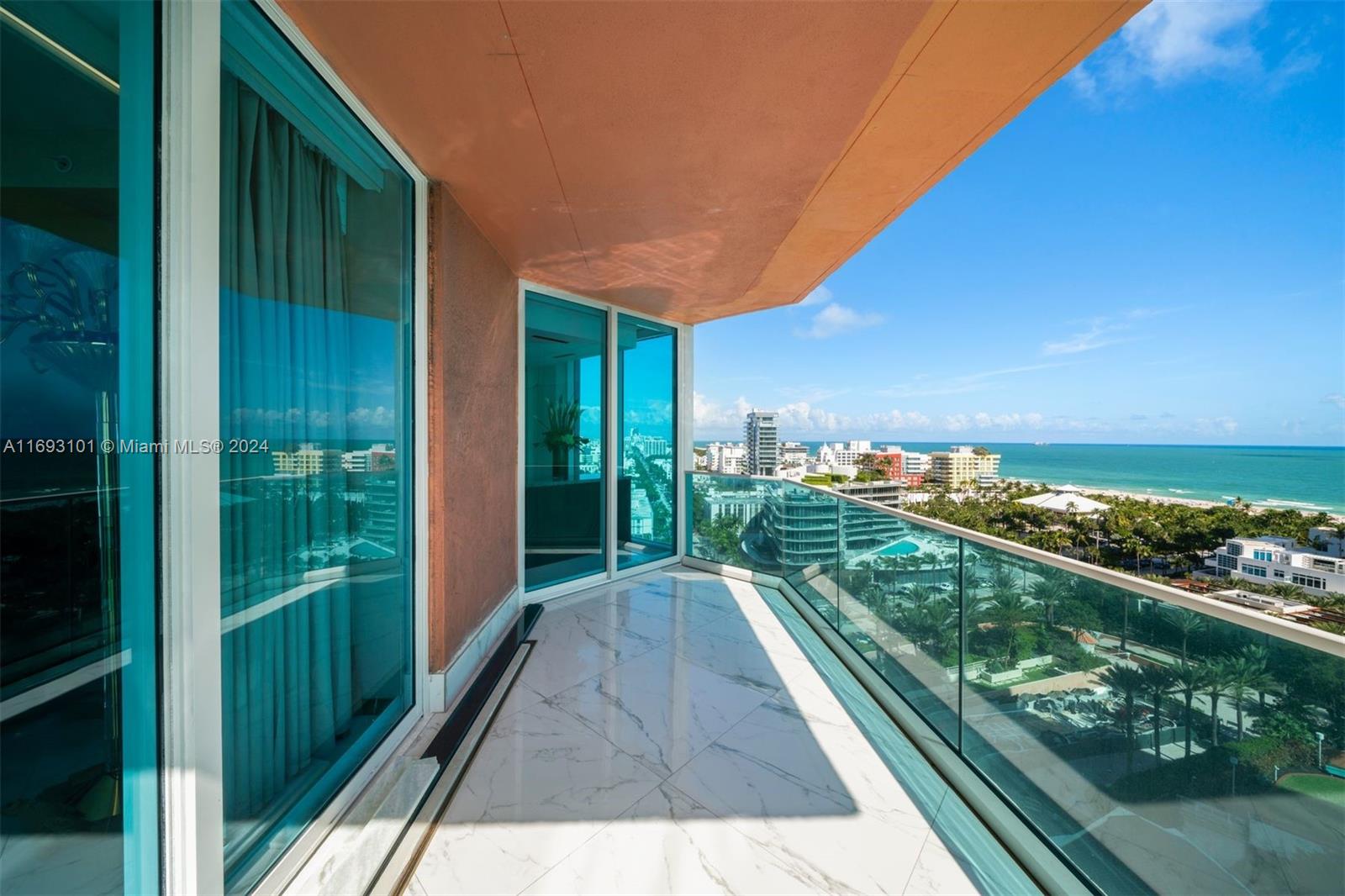 300 S Pointe Dr #1501, Miami Beach FL 33139