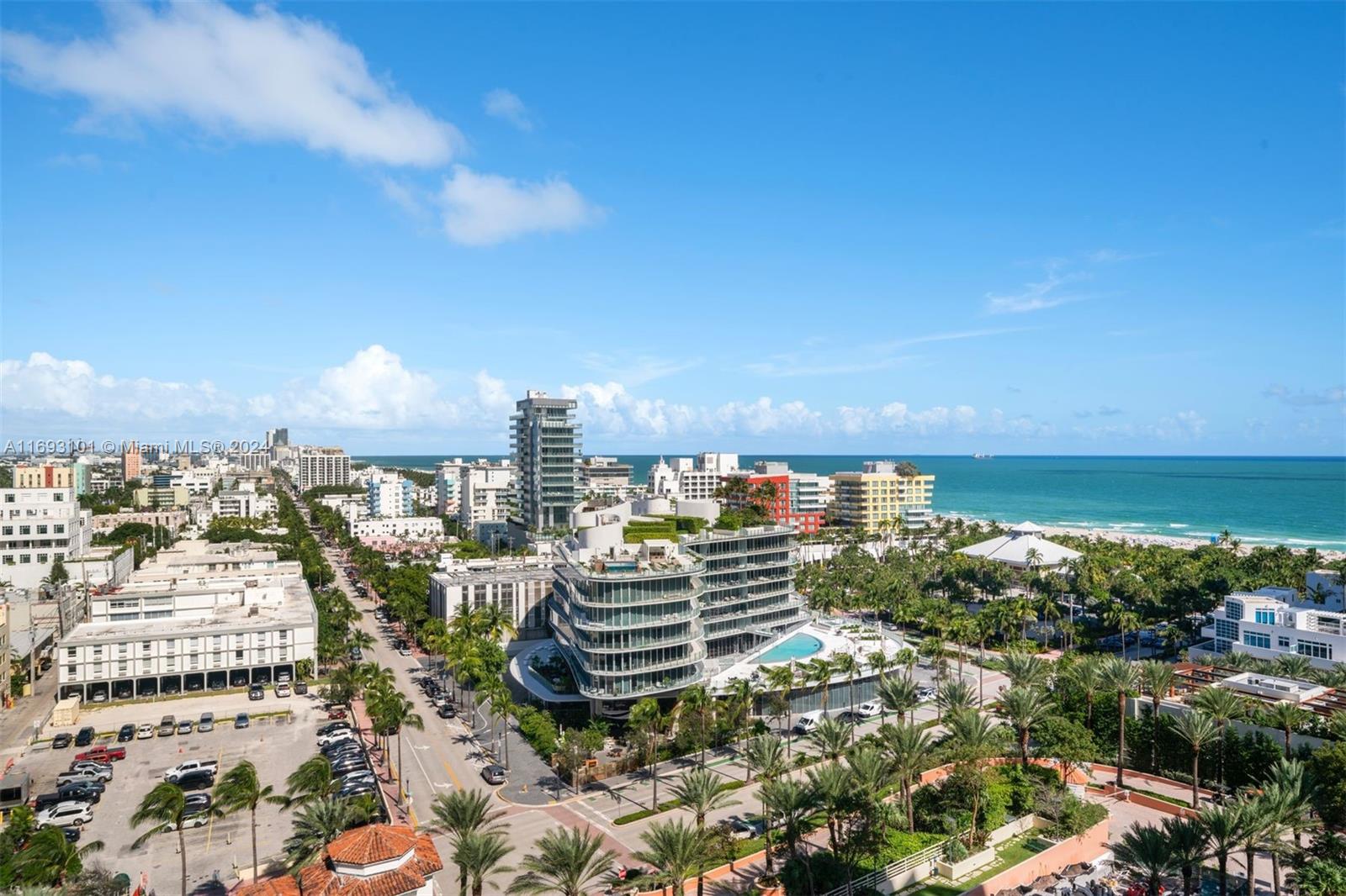 300 S Pointe Dr #1501, Miami Beach FL 33139