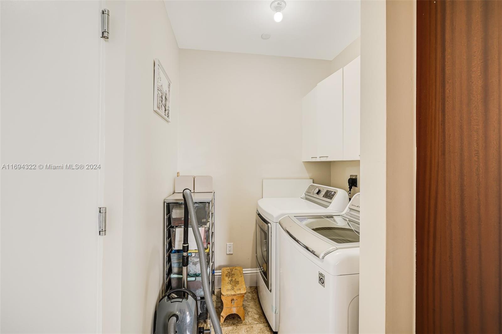 15901 Collins Ave #2506, Sunny Isles Beach FL 33160