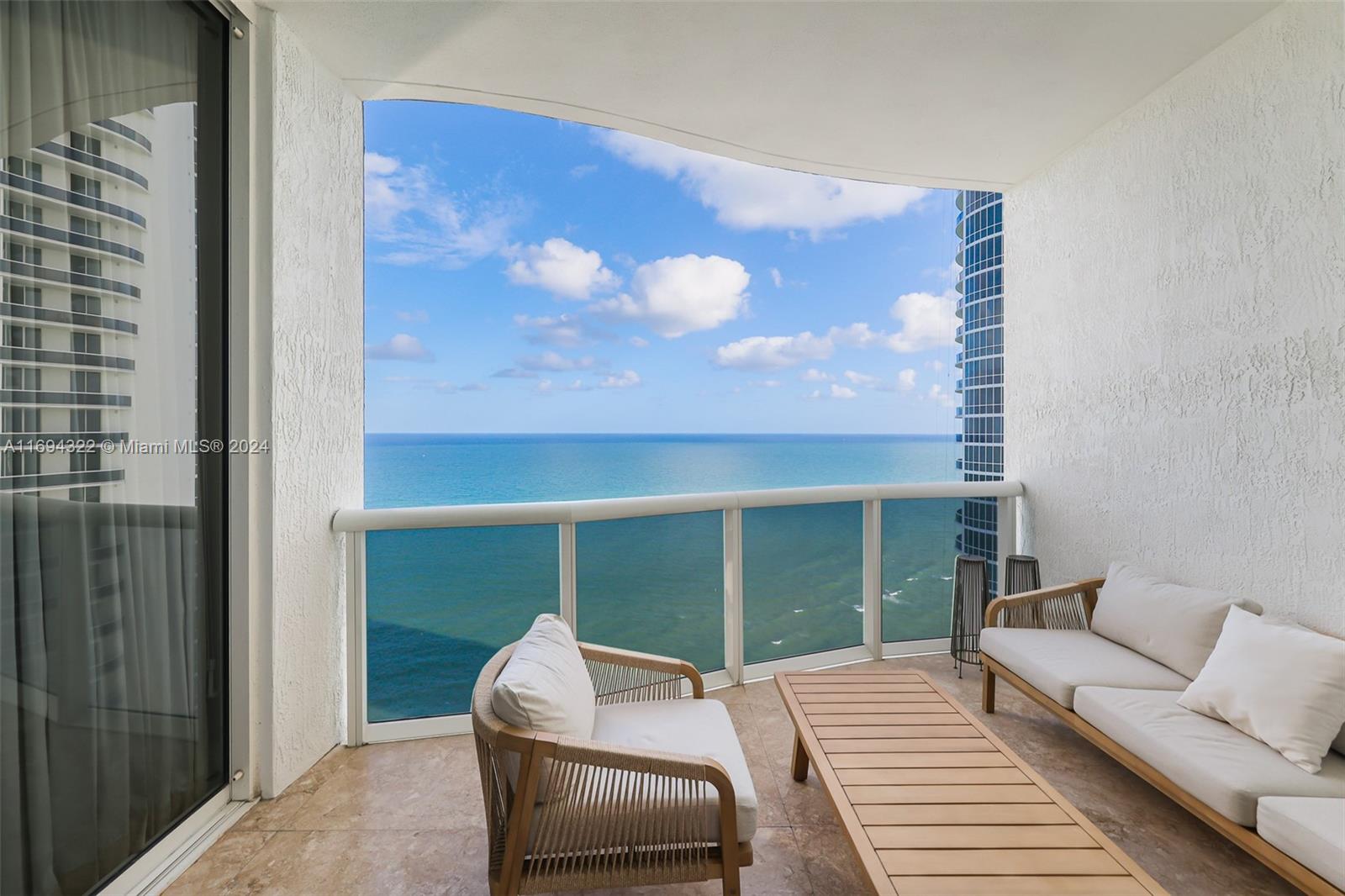 15901 Collins Ave #2506, Sunny Isles Beach FL 33160