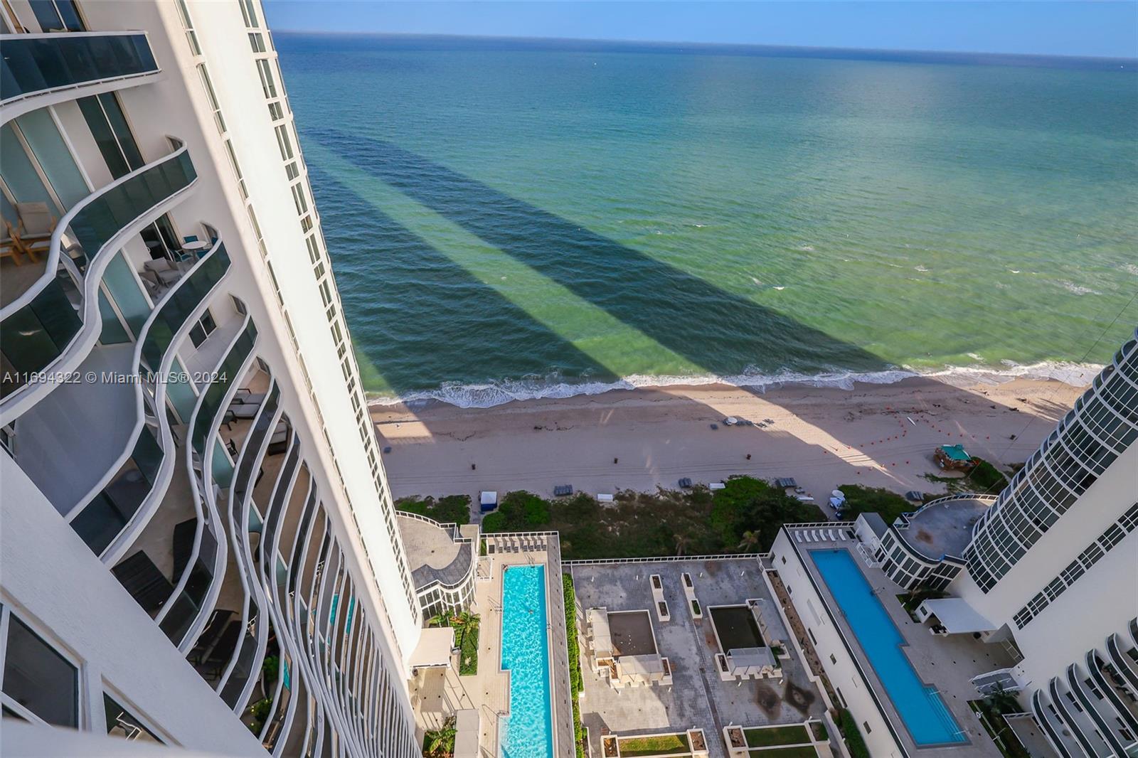 15901 Collins Ave #2506, Sunny Isles Beach FL 33160