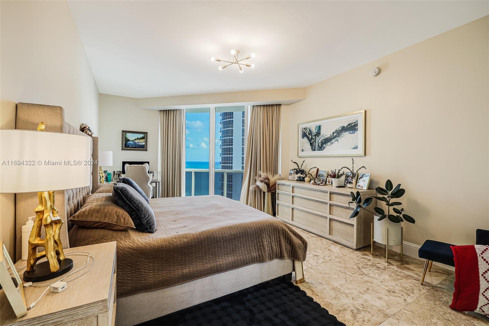 15901 Collins Ave #2506, Sunny Isles Beach FL 33160