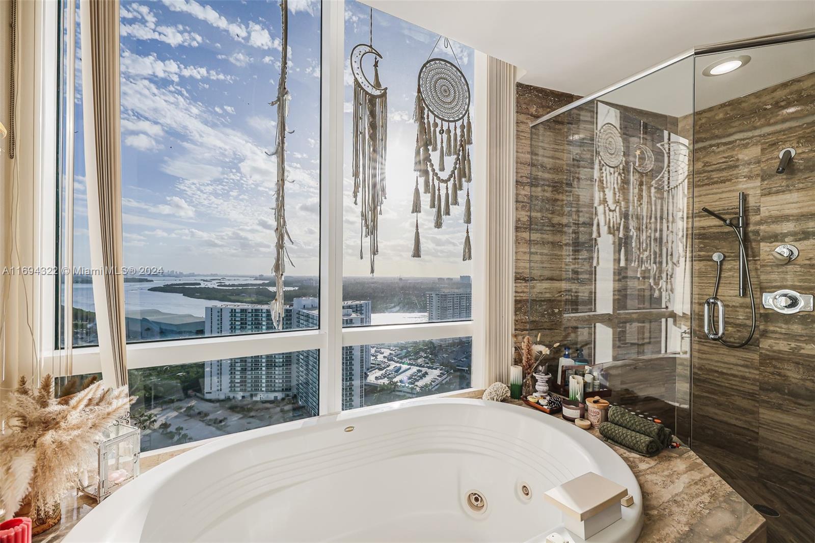 15901 Collins Ave #2506, Sunny Isles Beach FL 33160