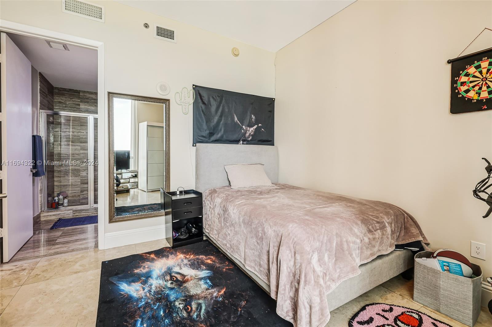 15901 Collins Ave #2506, Sunny Isles Beach FL 33160