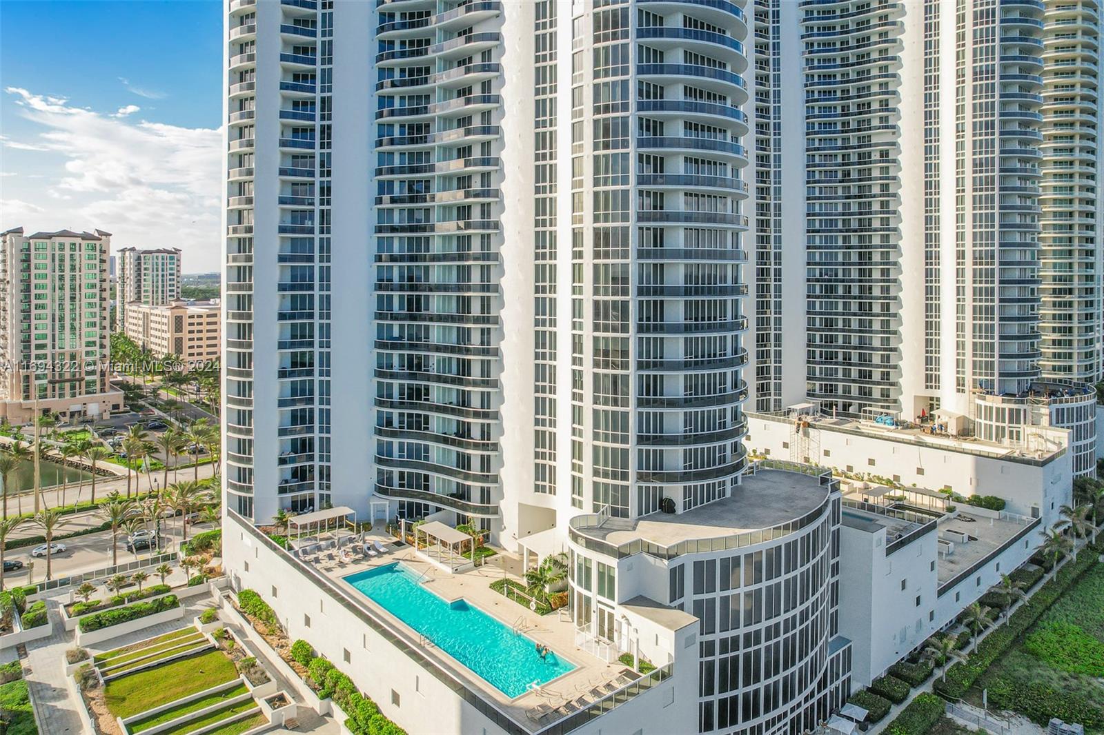 15901 Collins Ave #2506, Sunny Isles Beach FL 33160