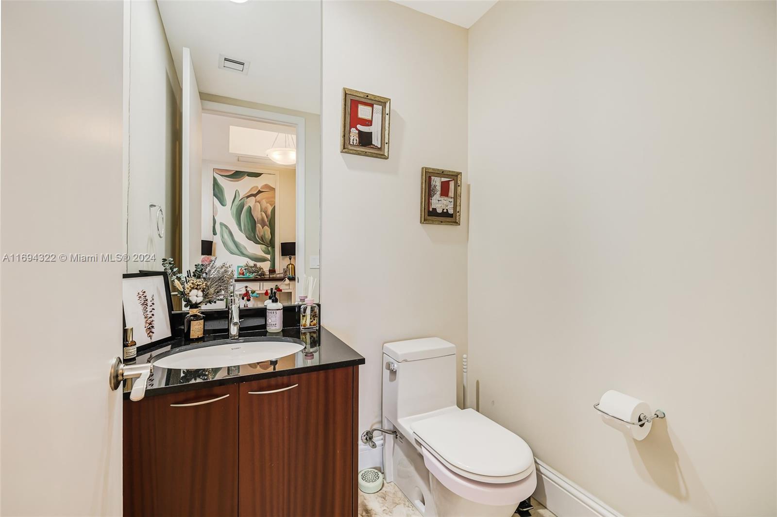 15901 Collins Ave #2506, Sunny Isles Beach FL 33160