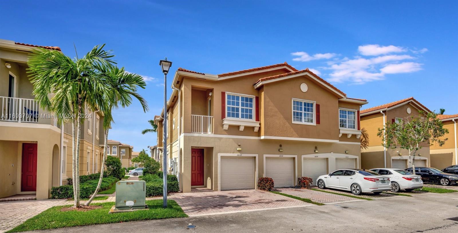 5868 Hampton Hills Blvd, Tamarac, Florida image 1