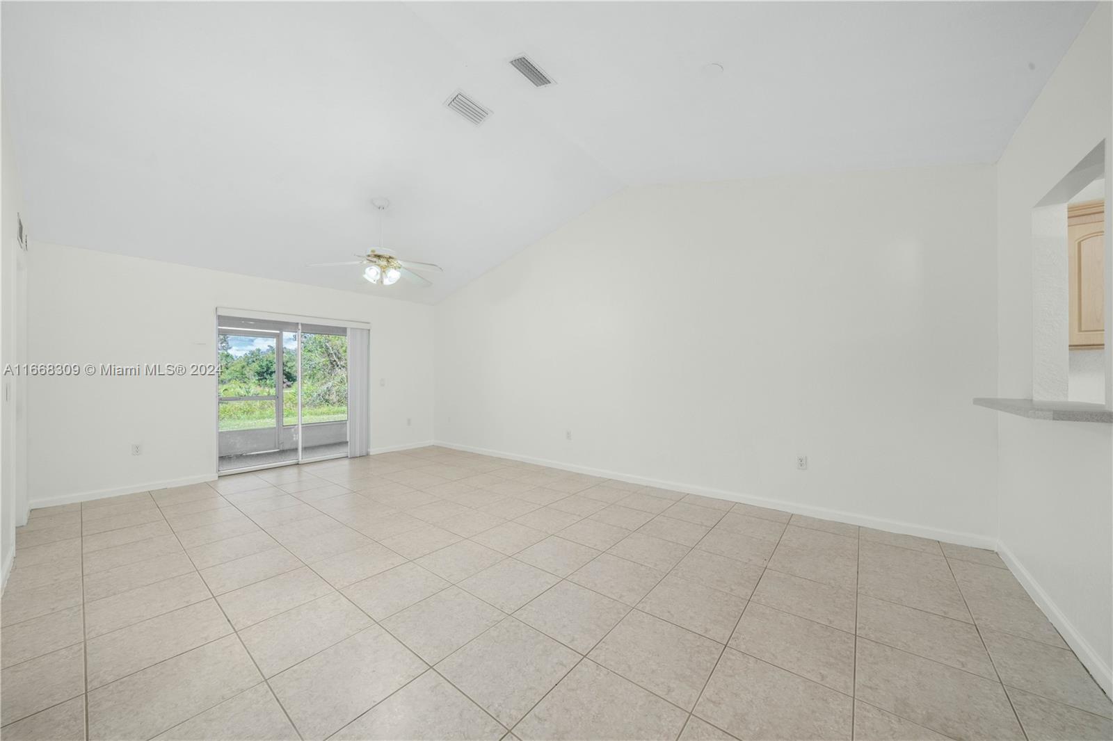 623 NW Washington Blvd, Lorida, Florida image 31