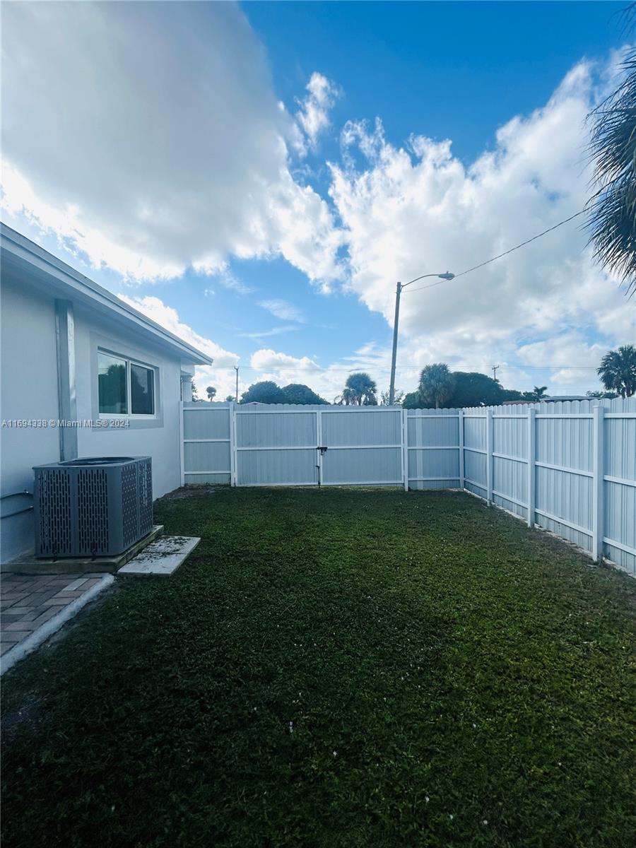 390 NW 29th Ter, Fort Lauderdale, Florida image 14