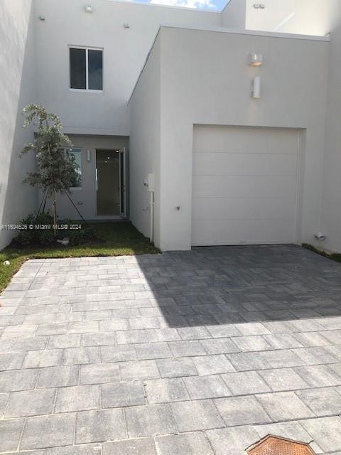 Residential, Doral, Florida image 11