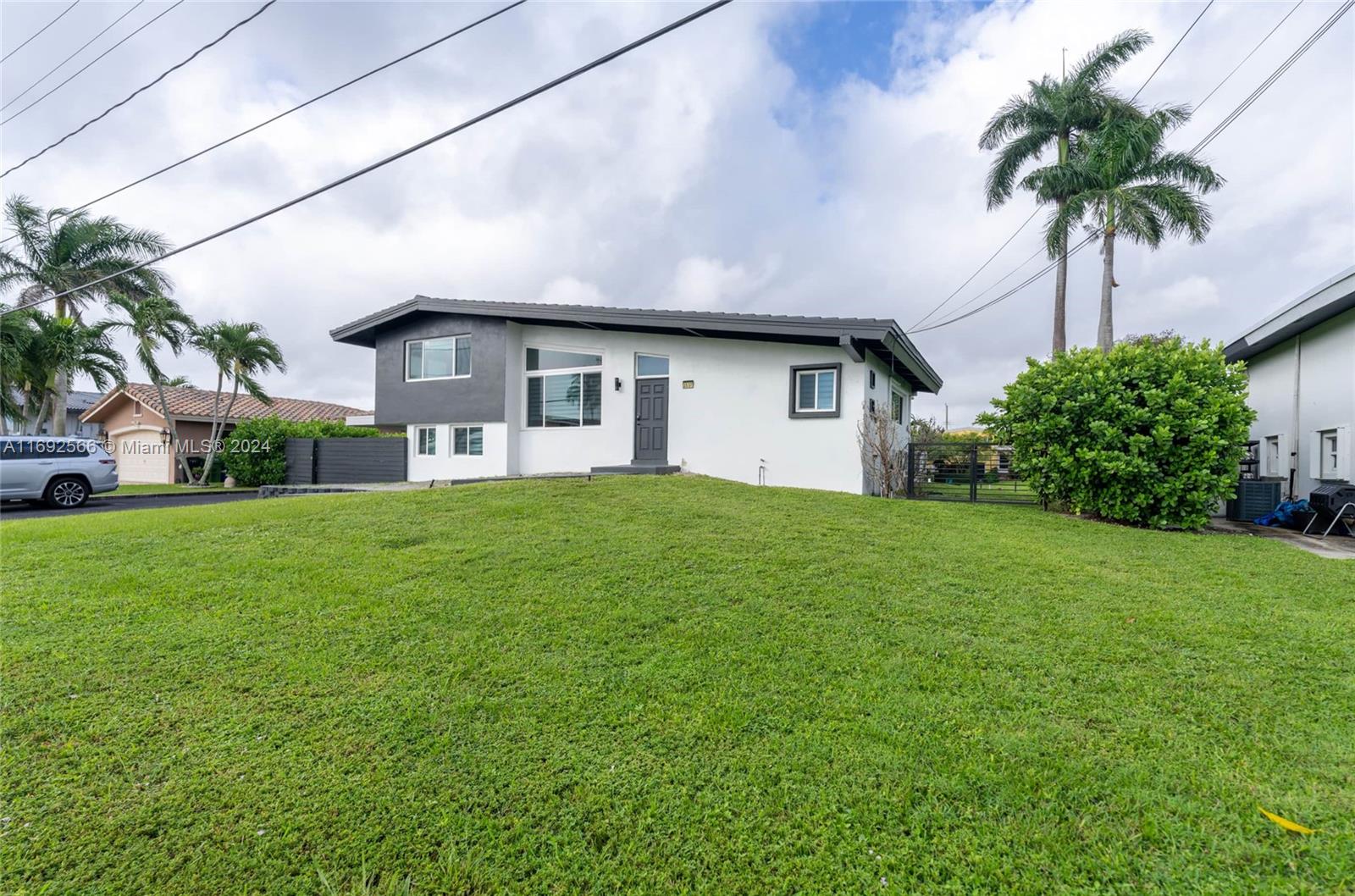 2537 Marathon Ln, Fort Lauderdale, Florida image 46