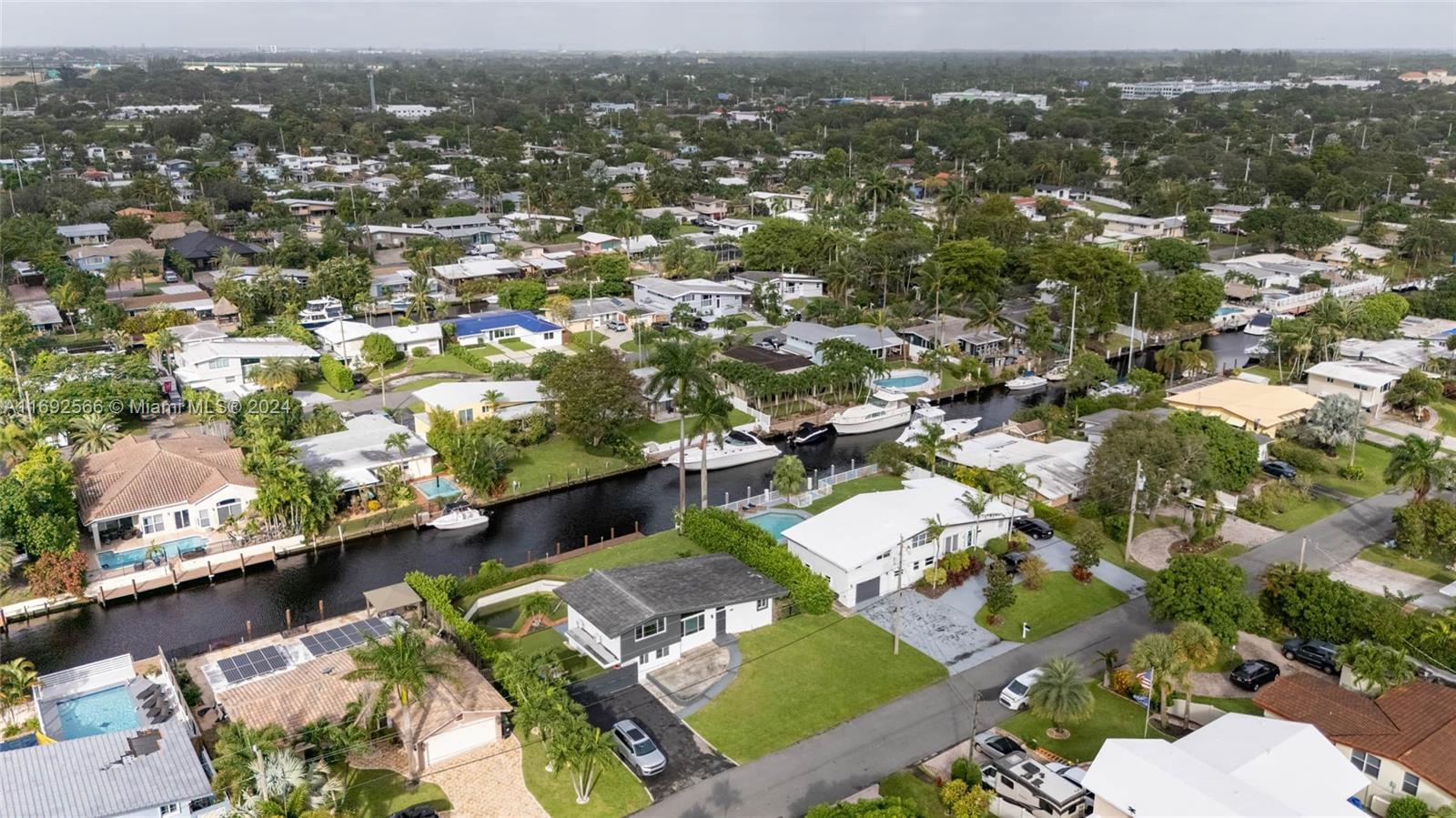 2537 Marathon Ln, Fort Lauderdale, Florida image 8