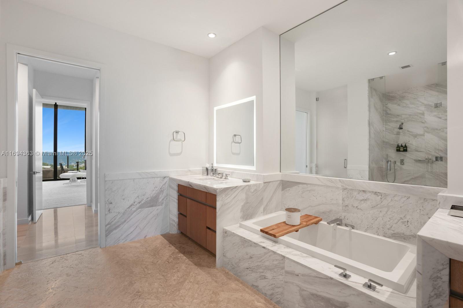 2821 S Bayshore Dr #9A, Miami FL 33133
