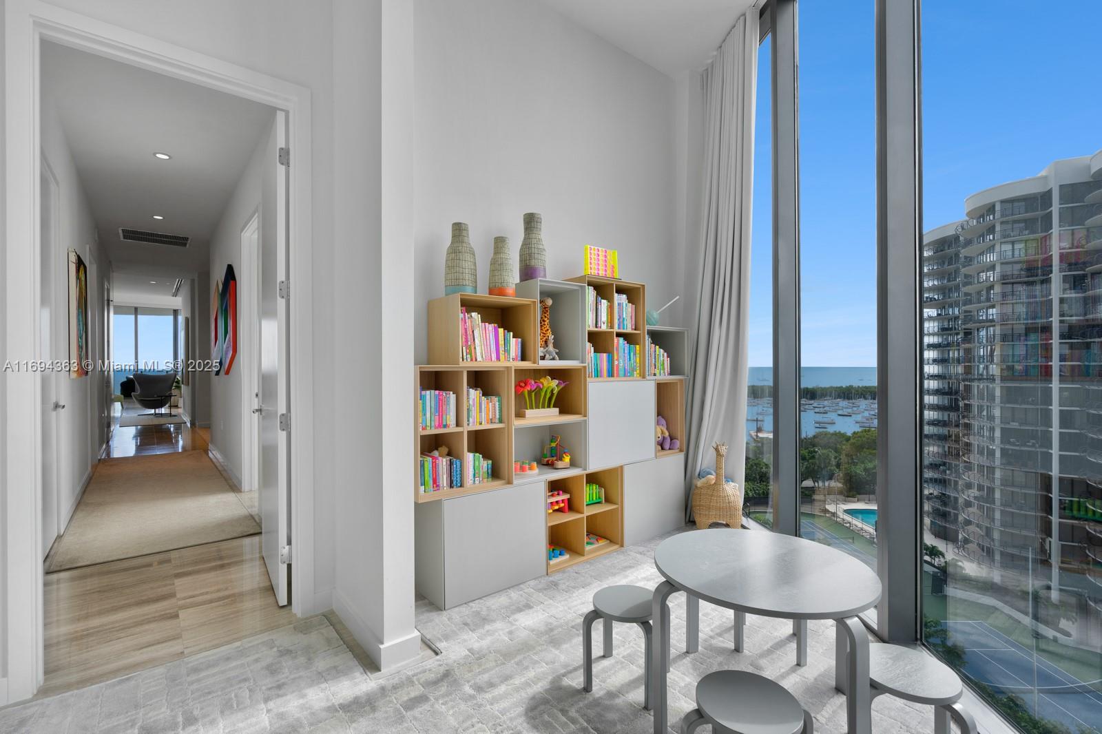 2821 S Bayshore Dr #9A, Miami FL 33133