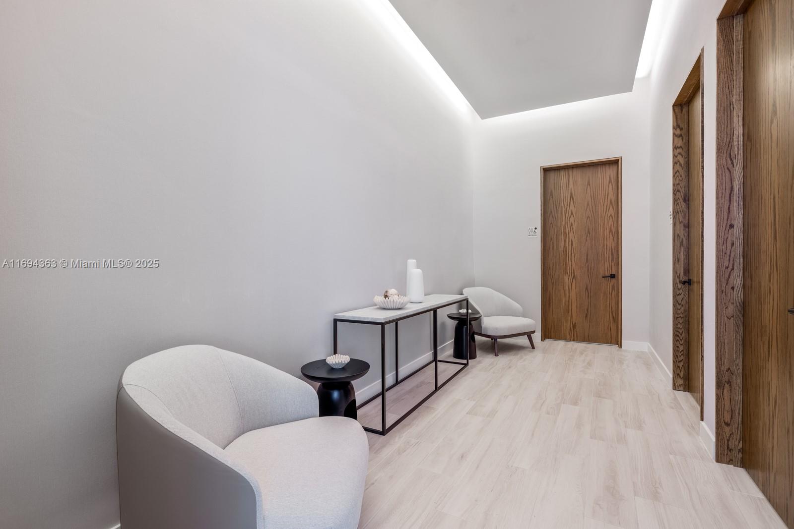 2821 S Bayshore Dr #9A, Miami FL 33133