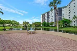 2313 S Cypress Bend Dr #222B, Pompano Beach, Florida image 21