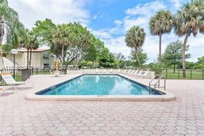 2313 S Cypress Bend Dr #222B, Pompano Beach, Florida image 9