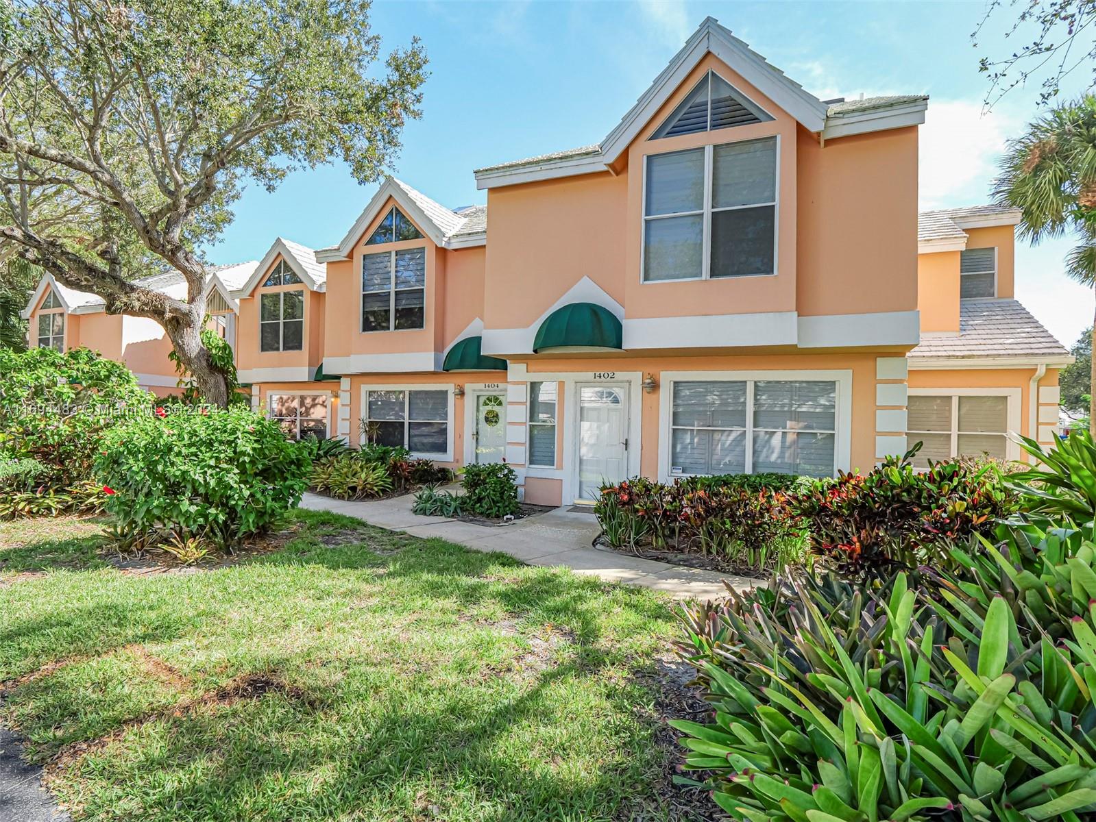 1406 Coral Oak Ln #903, Vero Beach, Florida image 5