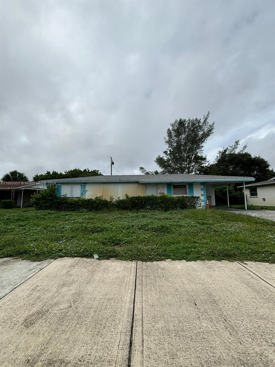 3083 E Avenue H  E, Riviera Beach, Florida image 1