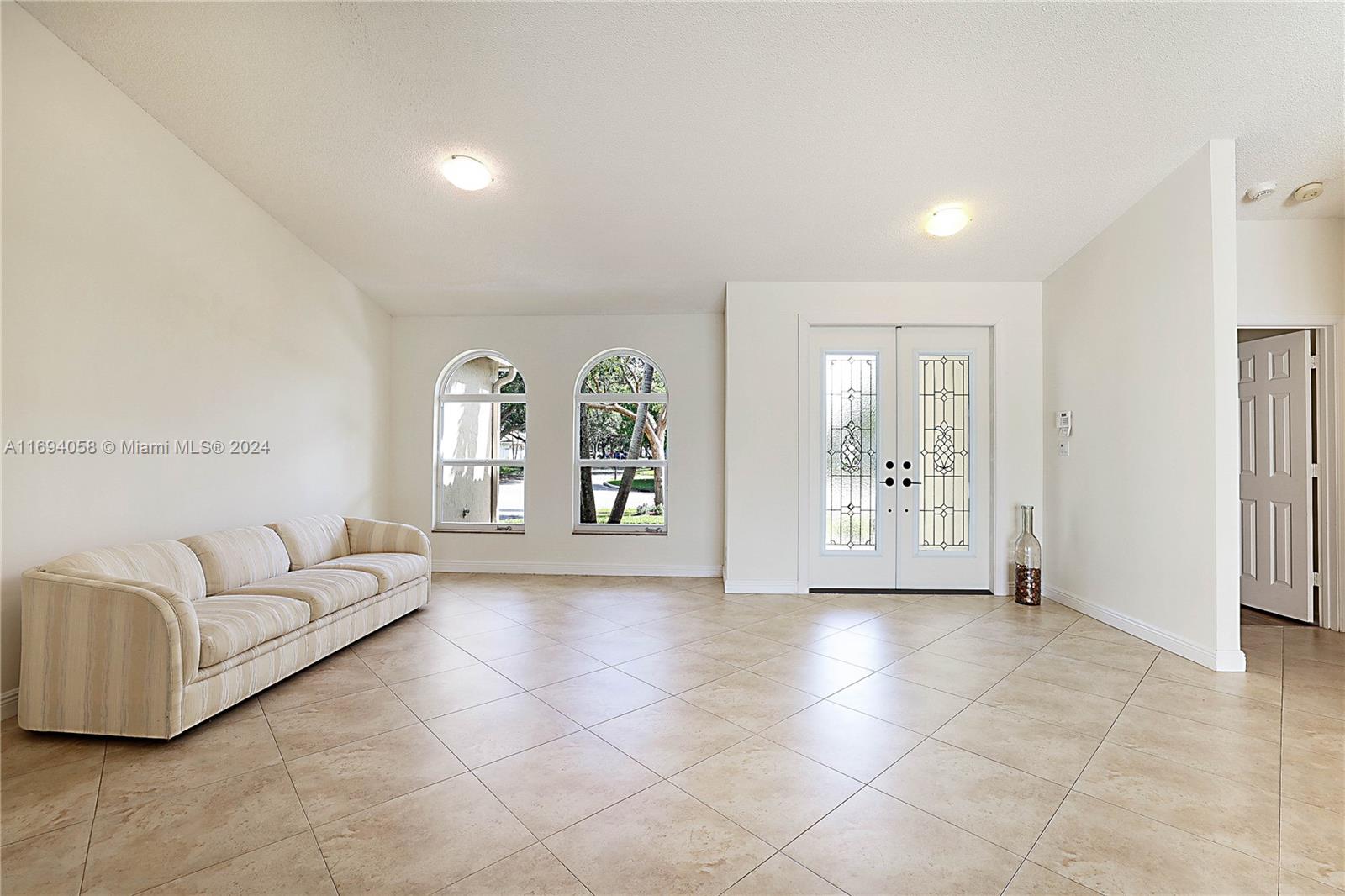 4910 NW 104th Ave, Coral Springs, Florida image 4