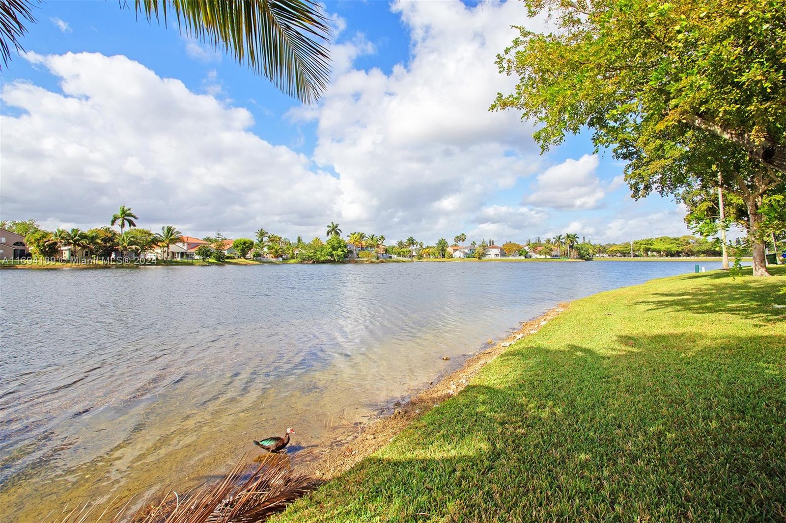 360 NW 106th Ter #360, Pembroke Pines, Florida image 32