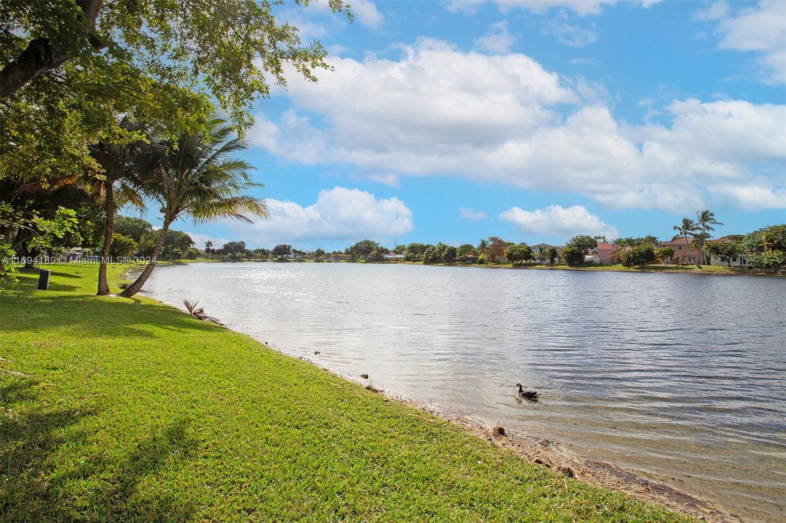 360 NW 106th Ter #360, Pembroke Pines, Florida image 33