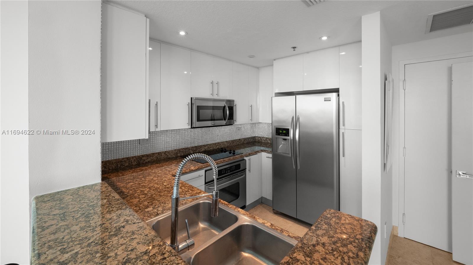 6515 Collins Ave #605, Miami Beach, Florida image 35