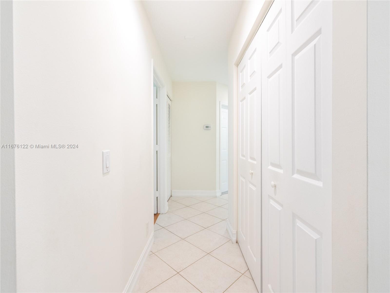 1579 Banyan Way, Weston, Florida image 24