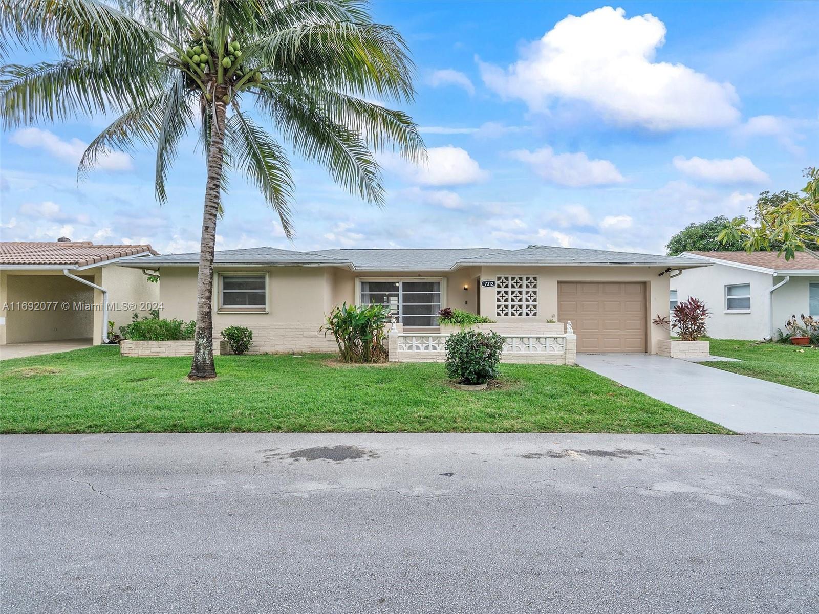 7312 NW 58th Ct, Tamarac, Florida image 2