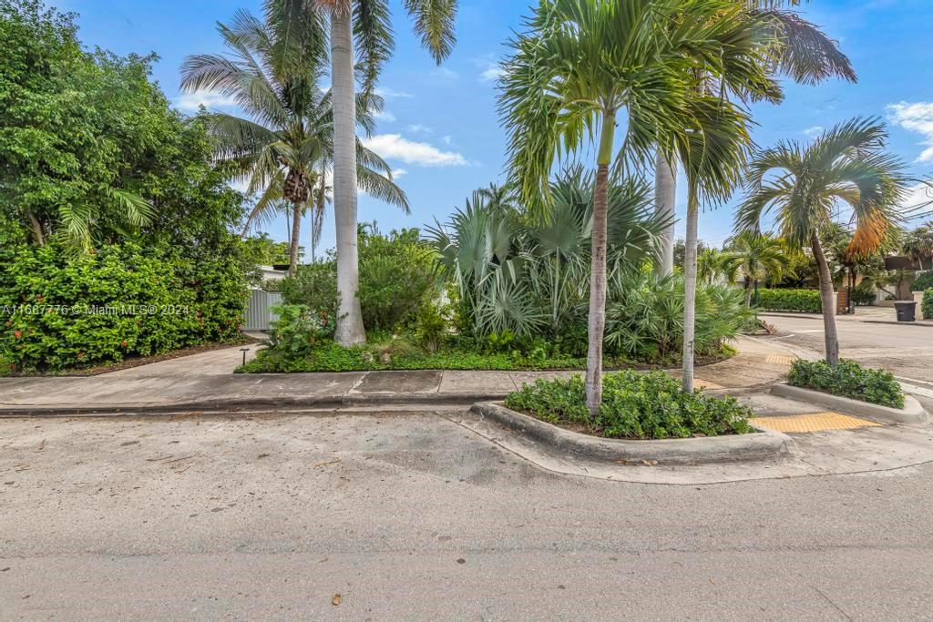 7501 Adventure Ave Unit , North Bay Village, Florida 33141