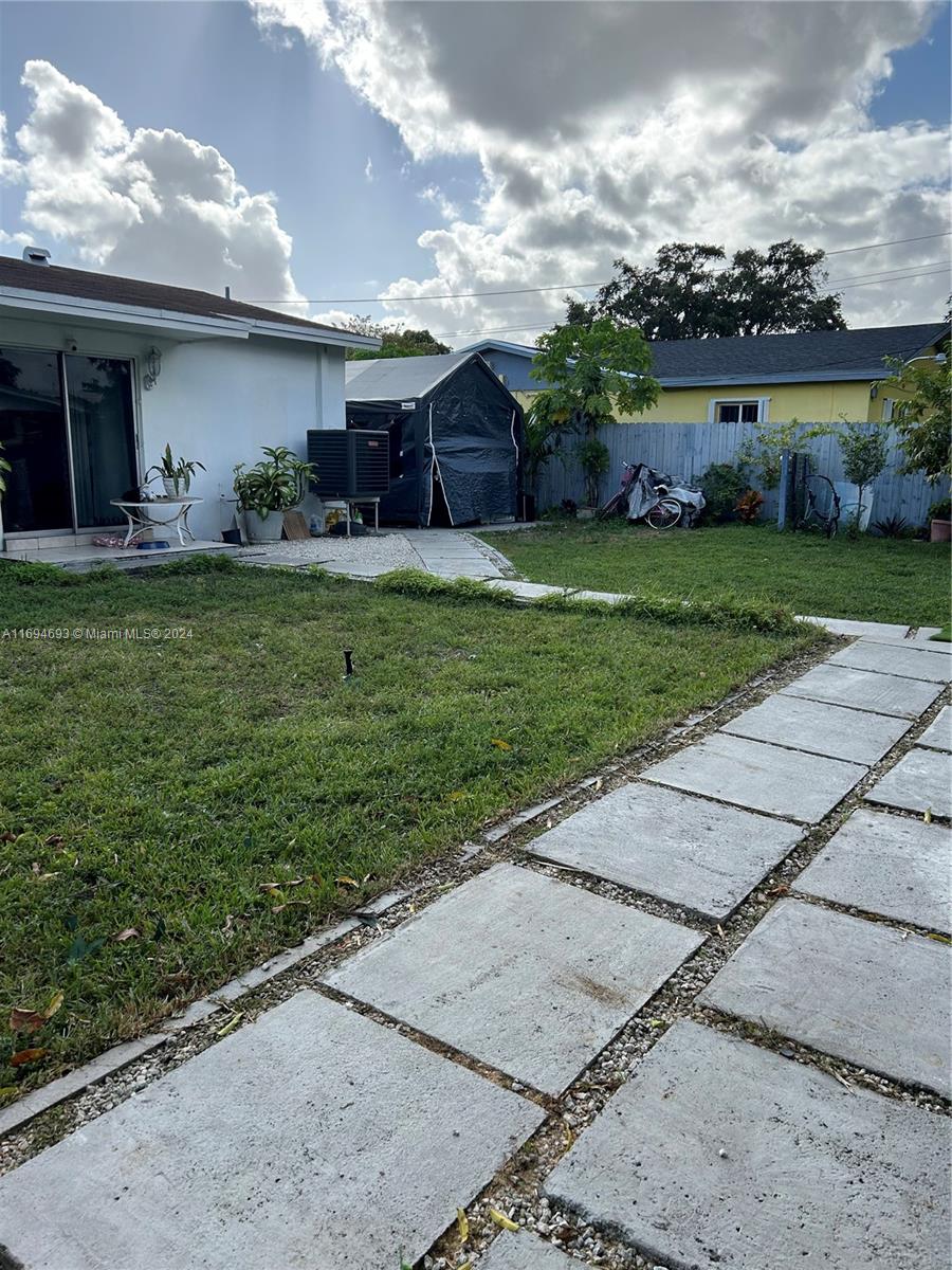 3303 NW 181st St, Miami Gardens, Florida image 2