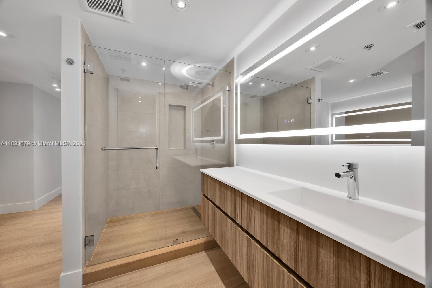251 Crandon Blvd #1034, Key Biscayne FL 33149