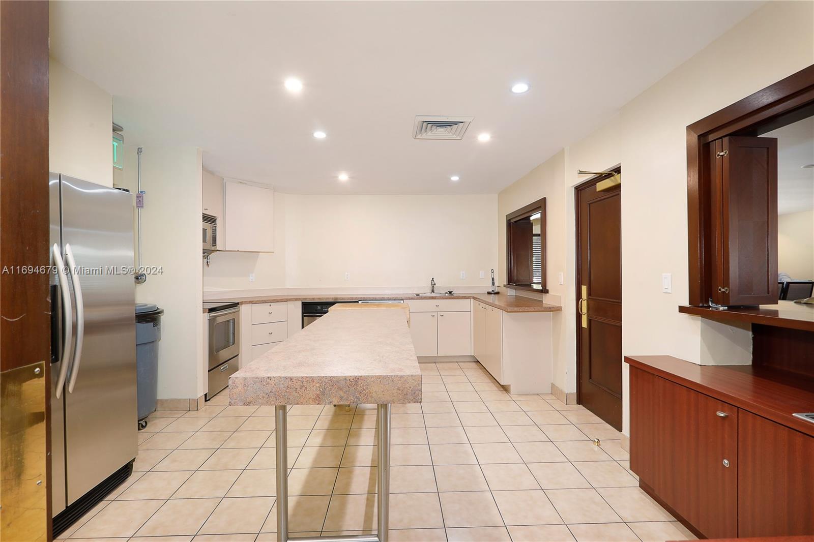 251 Crandon Blvd #1034, Key Biscayne FL 33149