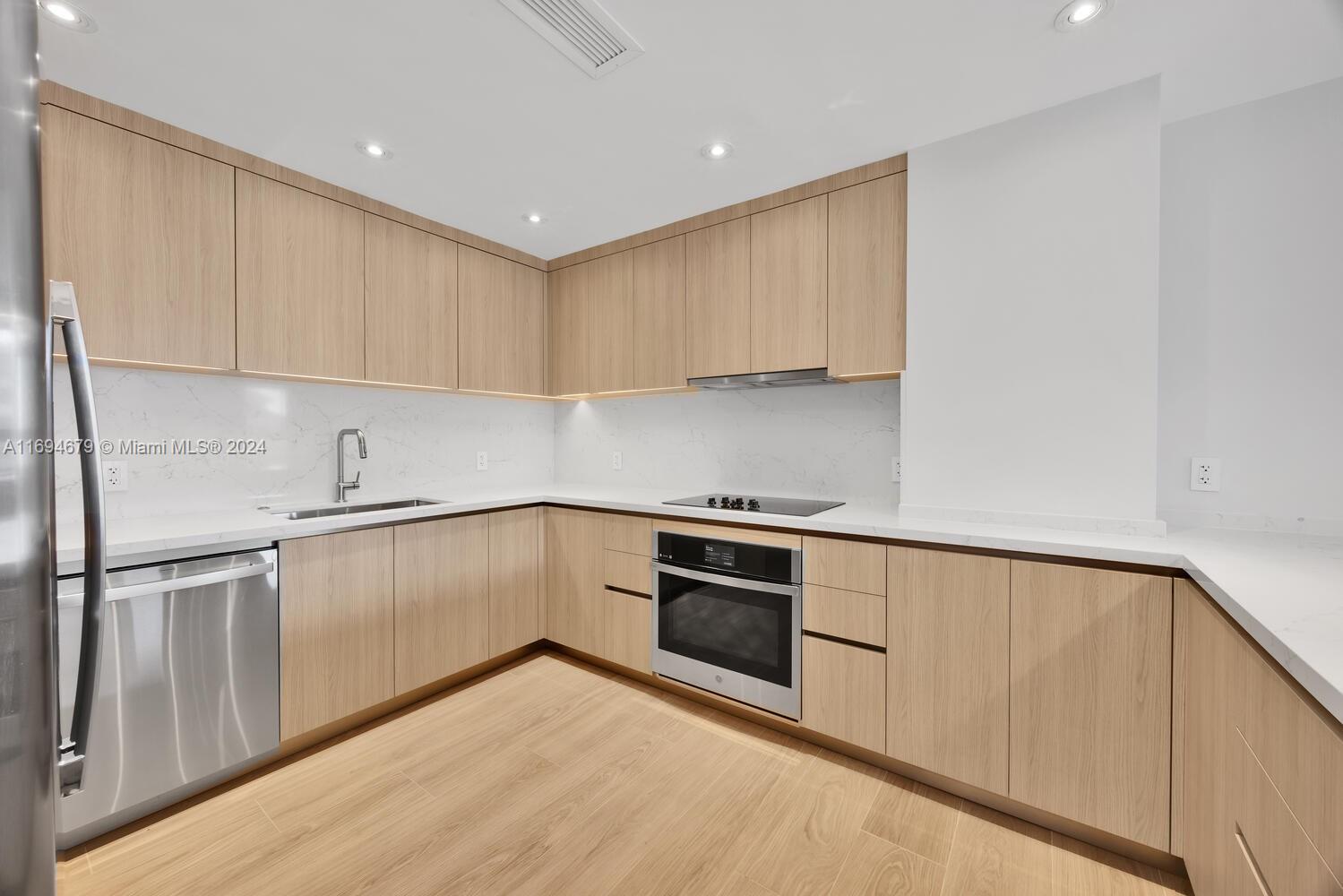 251 Crandon Blvd #1034, Key Biscayne FL 33149