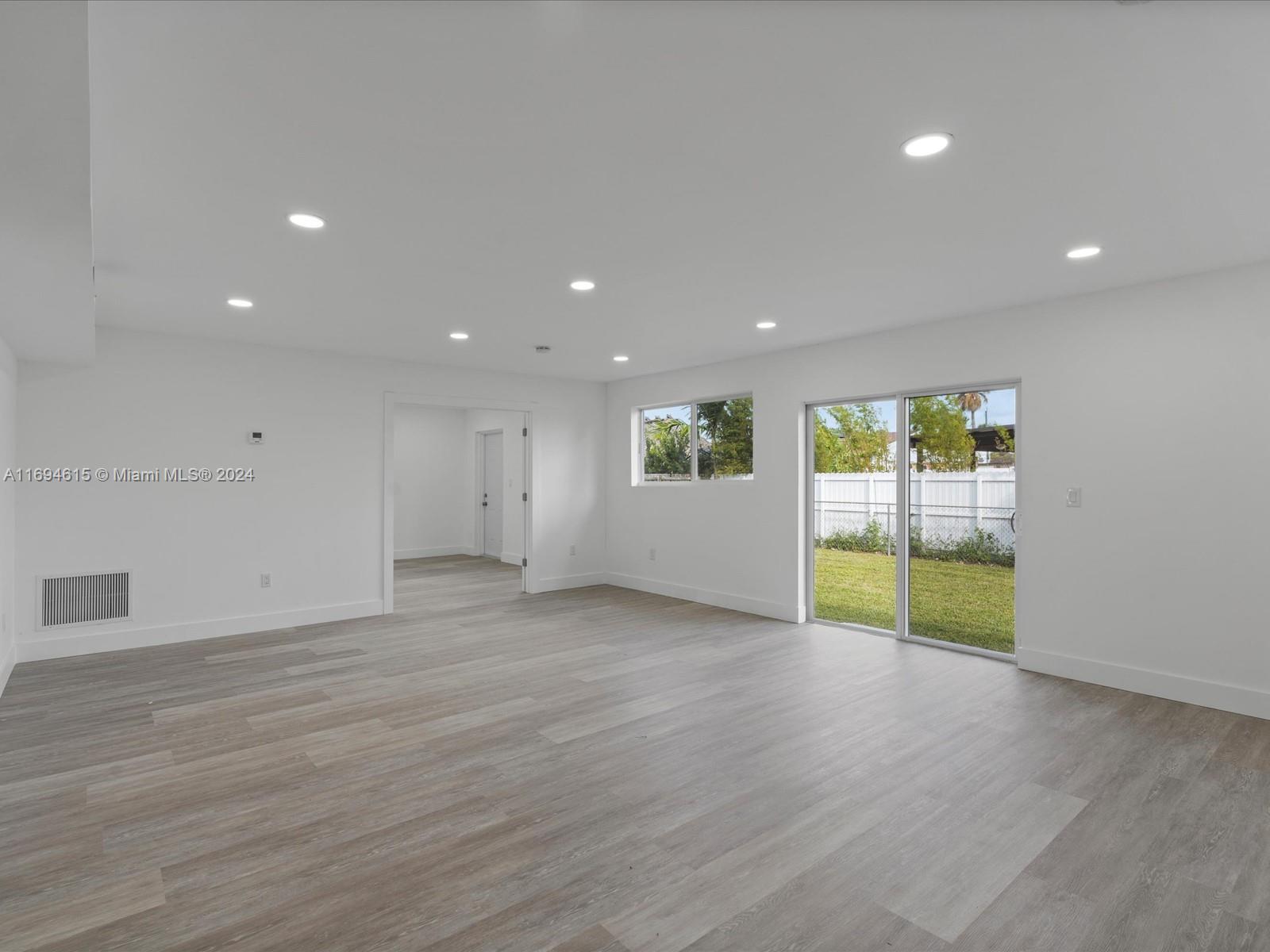 2325 SW 129 Ct, Miami, Florida image 3