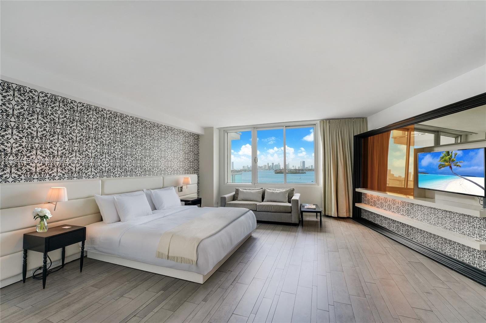 1100 West Ave #918, Miami Beach, Florida image 2