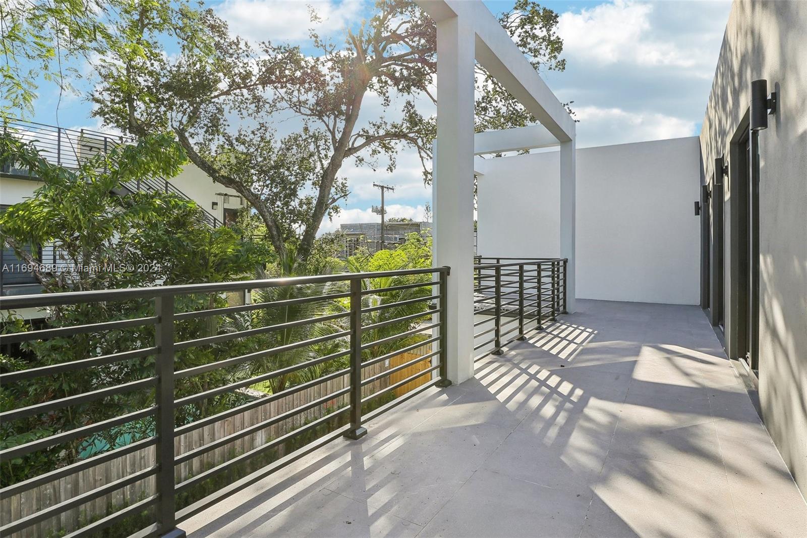 3390 Oak Ave, Miami, Florida image 30