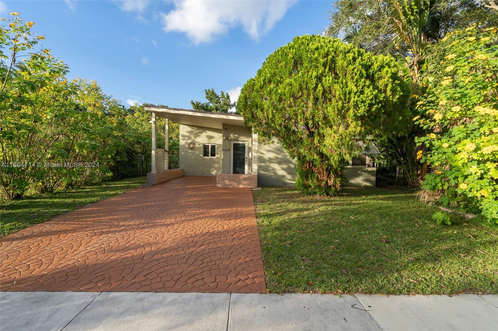 1565 NE 139th St, North Miami, Florida image 29