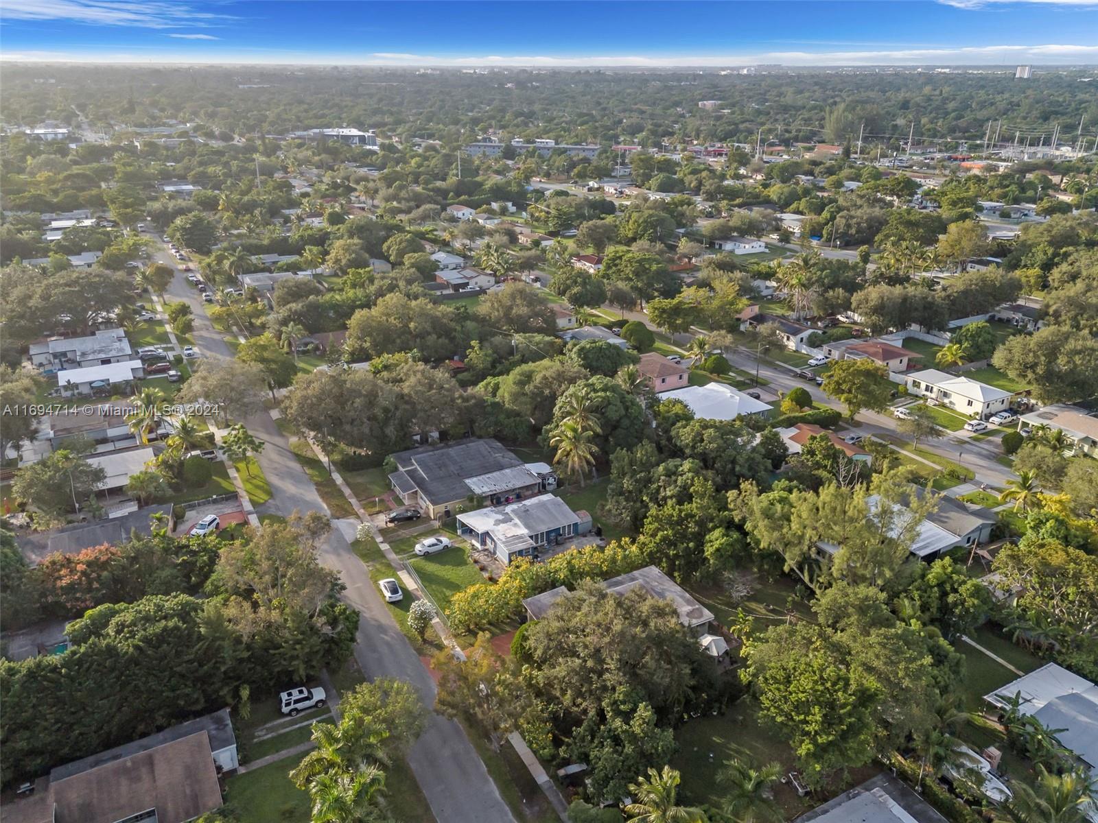 1565 NE 139th St, North Miami, Florida image 33