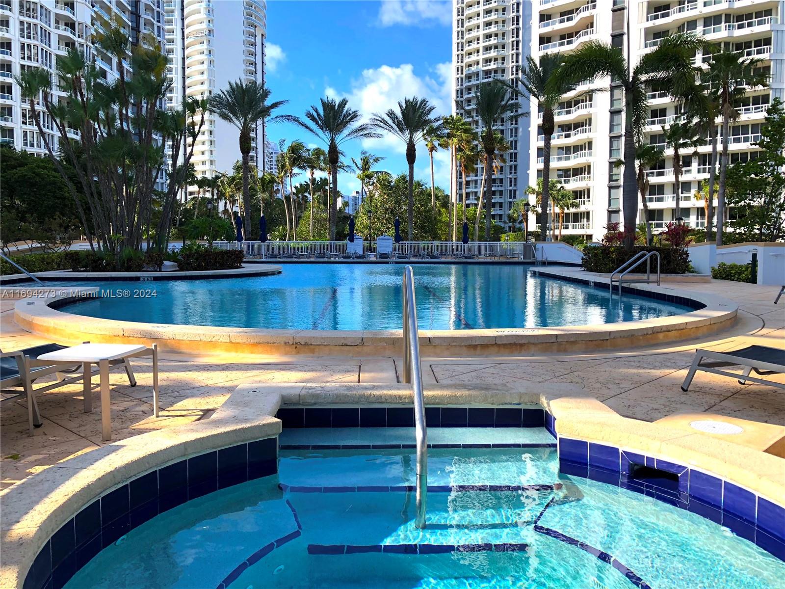 21200 NE Point Pl #1203, Aventura, Florida image 25