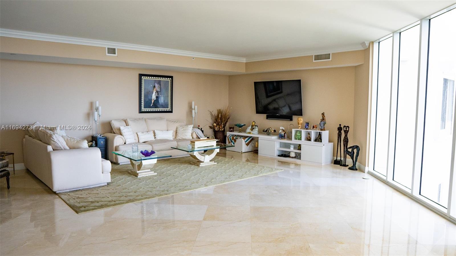 21200 NE Point Pl #1203, Aventura, Florida image 4