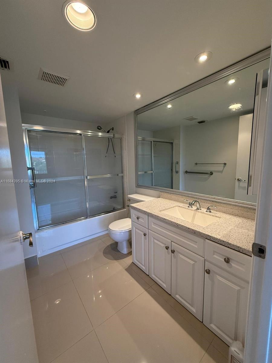 1300 SW 125th Ave #404K, Pembroke Pines, Florida image 24