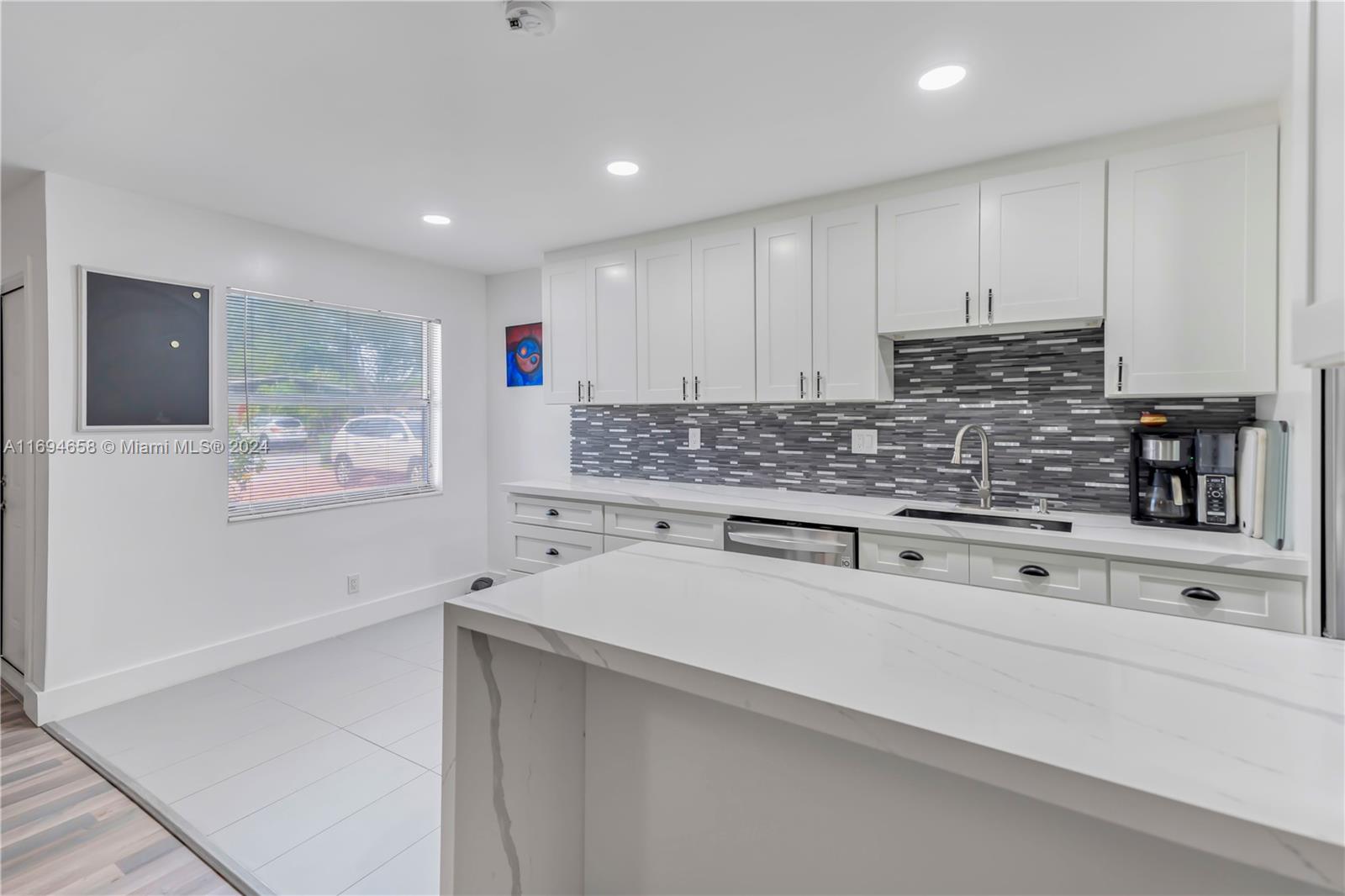 814/812 SW Thirteenth, Fort Lauderdale, Florida image 3