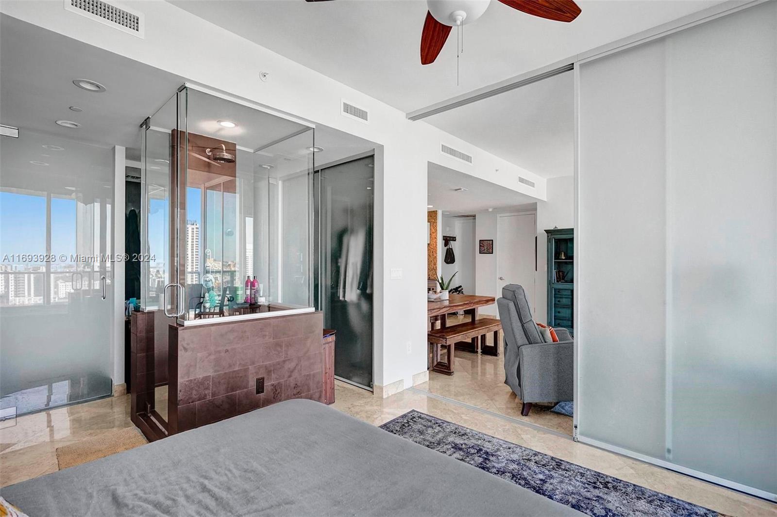 1040 Biscayne Blvd #1506, Miami FL 33132